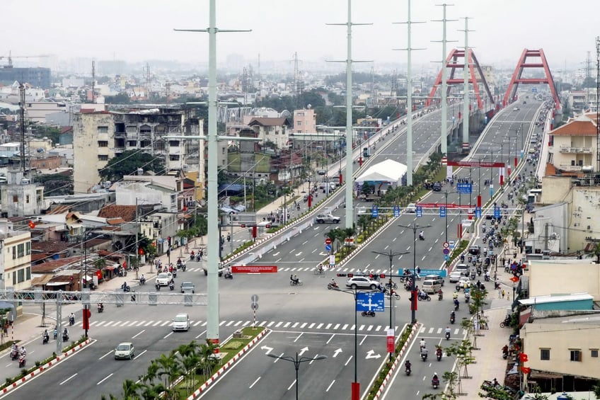 Toàn cảnh giá bán chung cư dọc tuyến đường Phạm Văn Đồng