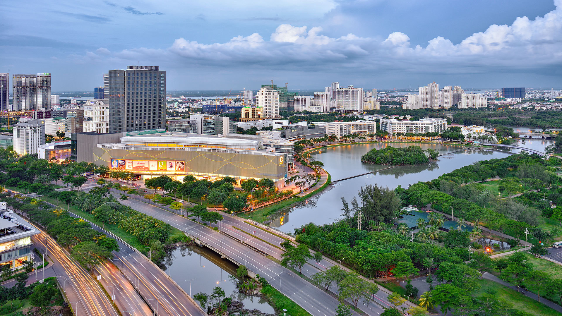 Toàn cảnh thị trường căn hộ tại khu Nam Sài Gòn - Cập nhật 2022 từ Rever